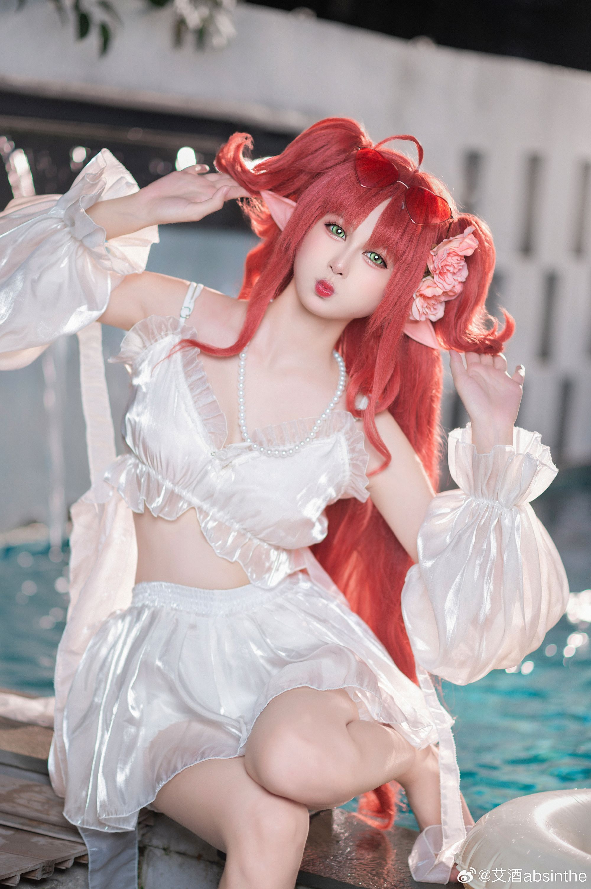 夏日绝美 cosplay 泳装，让你成为海滩焦点